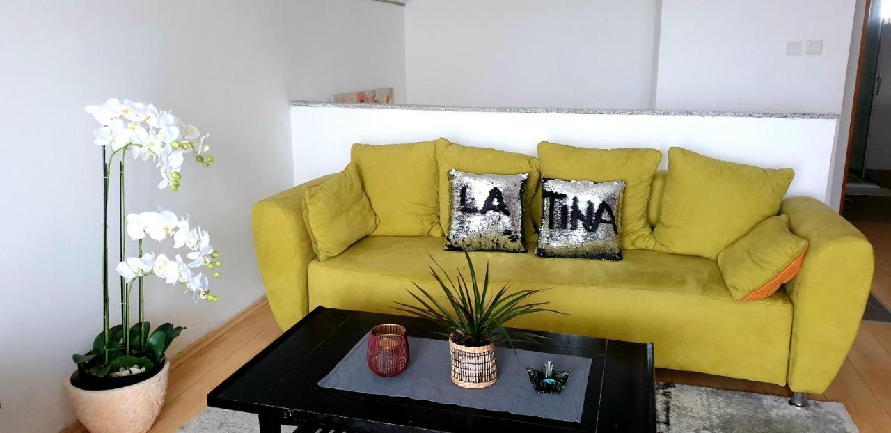 La Tina Appartement Zagreb Buitenkant foto