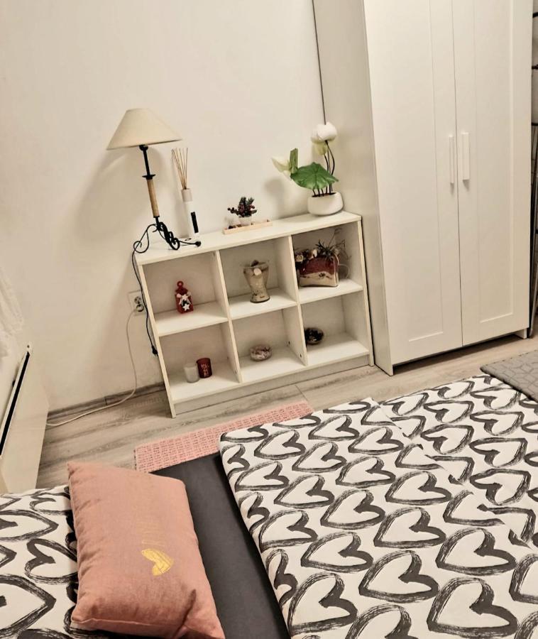 La Tina Appartement Zagreb Buitenkant foto